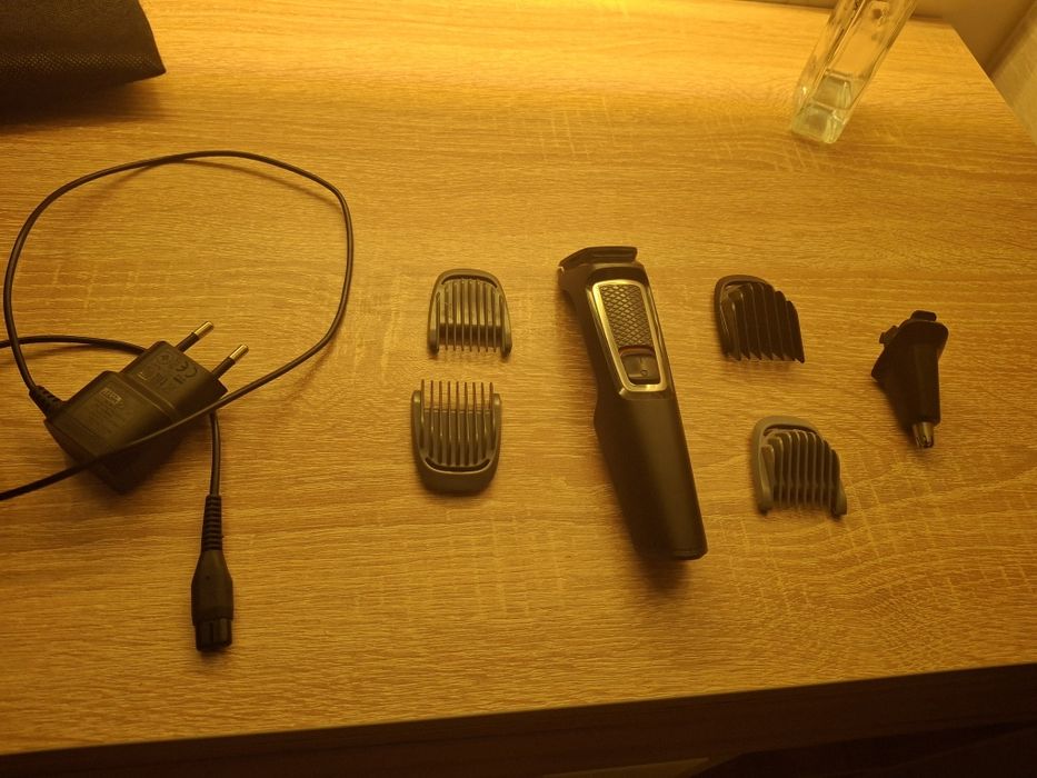 Бритва тример  philips