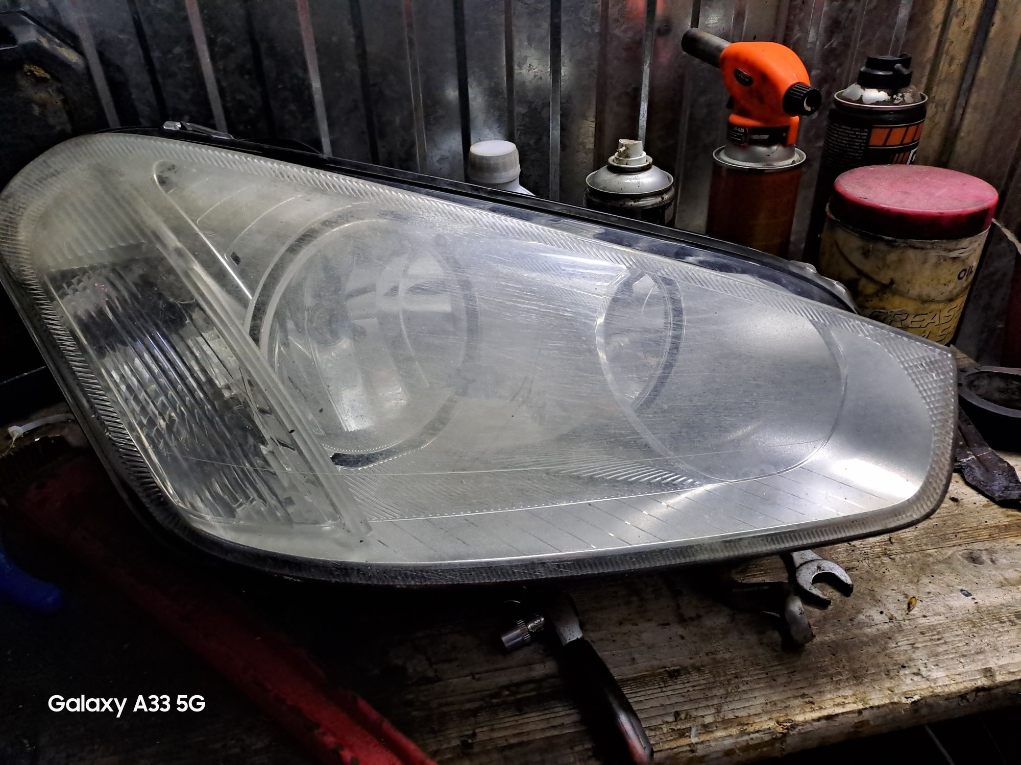 Lampy przednie ford c-max