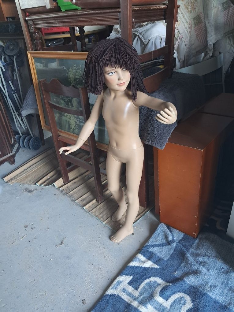 Manequim de crianca