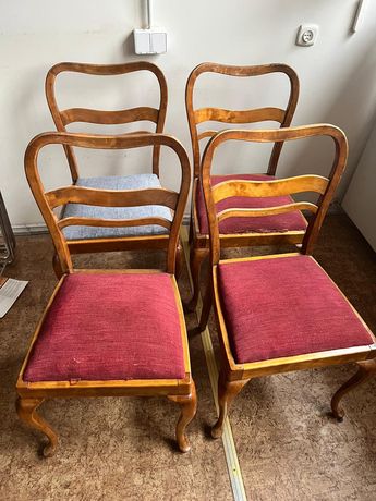 4 krzesła drewniane, tapicerowane z PRL