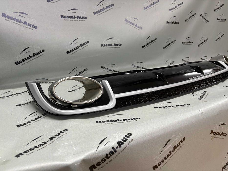 Дифузор заднього бампера RS4 стиль Black Silver Audi A4 B9 stock 16-20