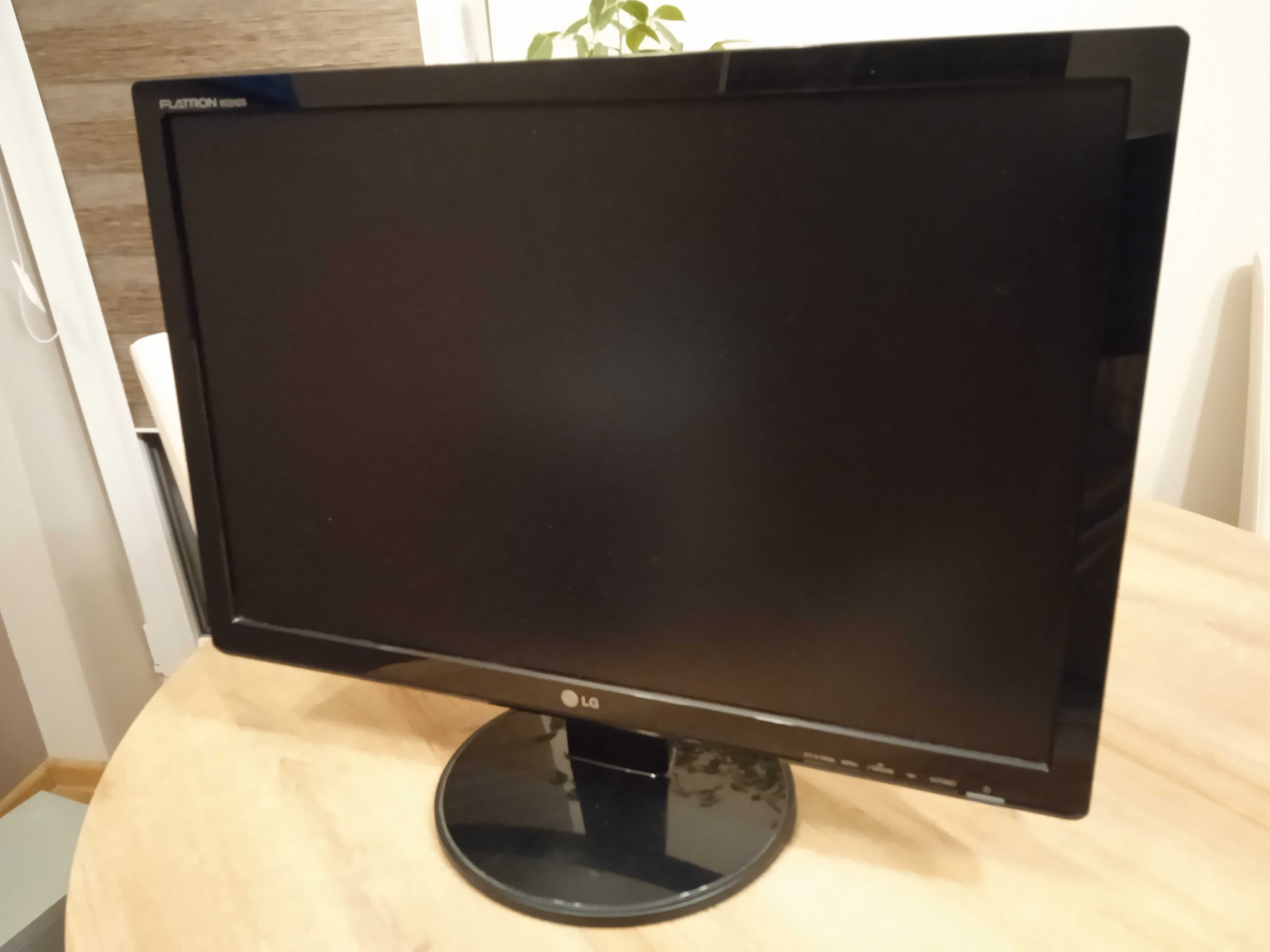 Monitor LG Flatron W2242S, 22 calowy, używany
