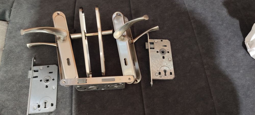 zamki do drzwi wewnętrznych