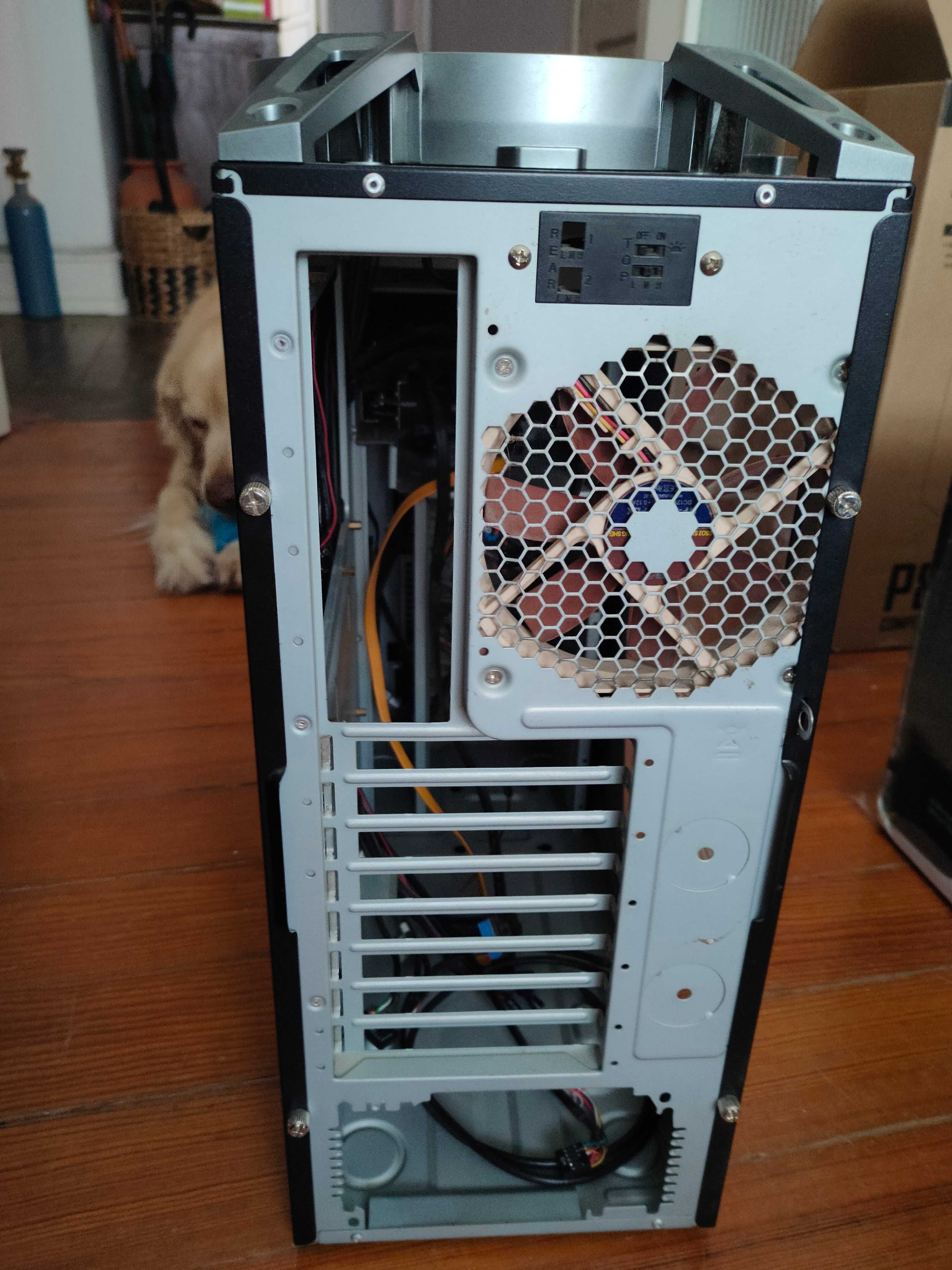 Caixa de computador Antec Six Hundred