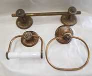 Toalheiros e Porta Rolos Vintage