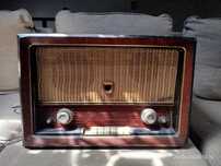 Rádio transistor antigo