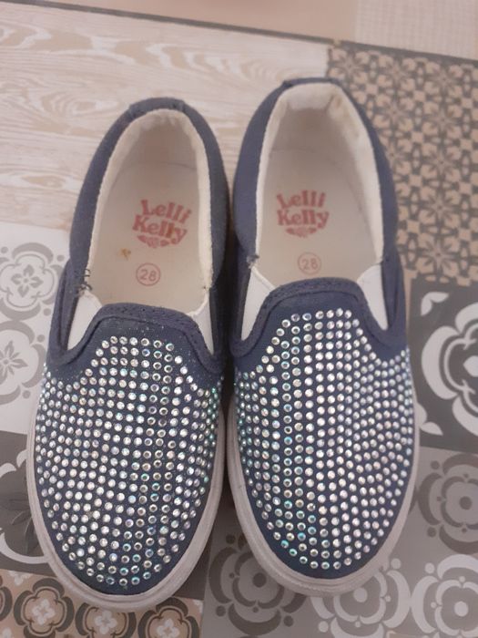 Sapatos criança número 28