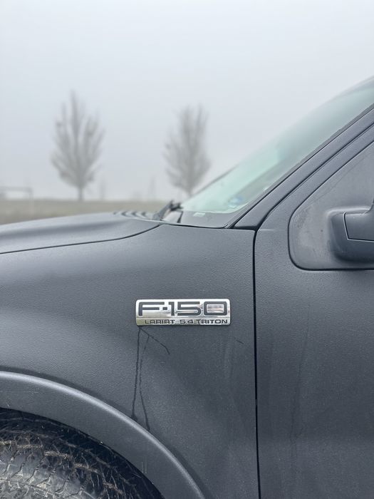 Ford F-150 Lariat повний привід•в доброму стані
