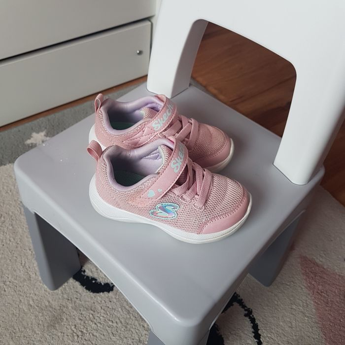 Buty skechers dziecięce rozmiar 23