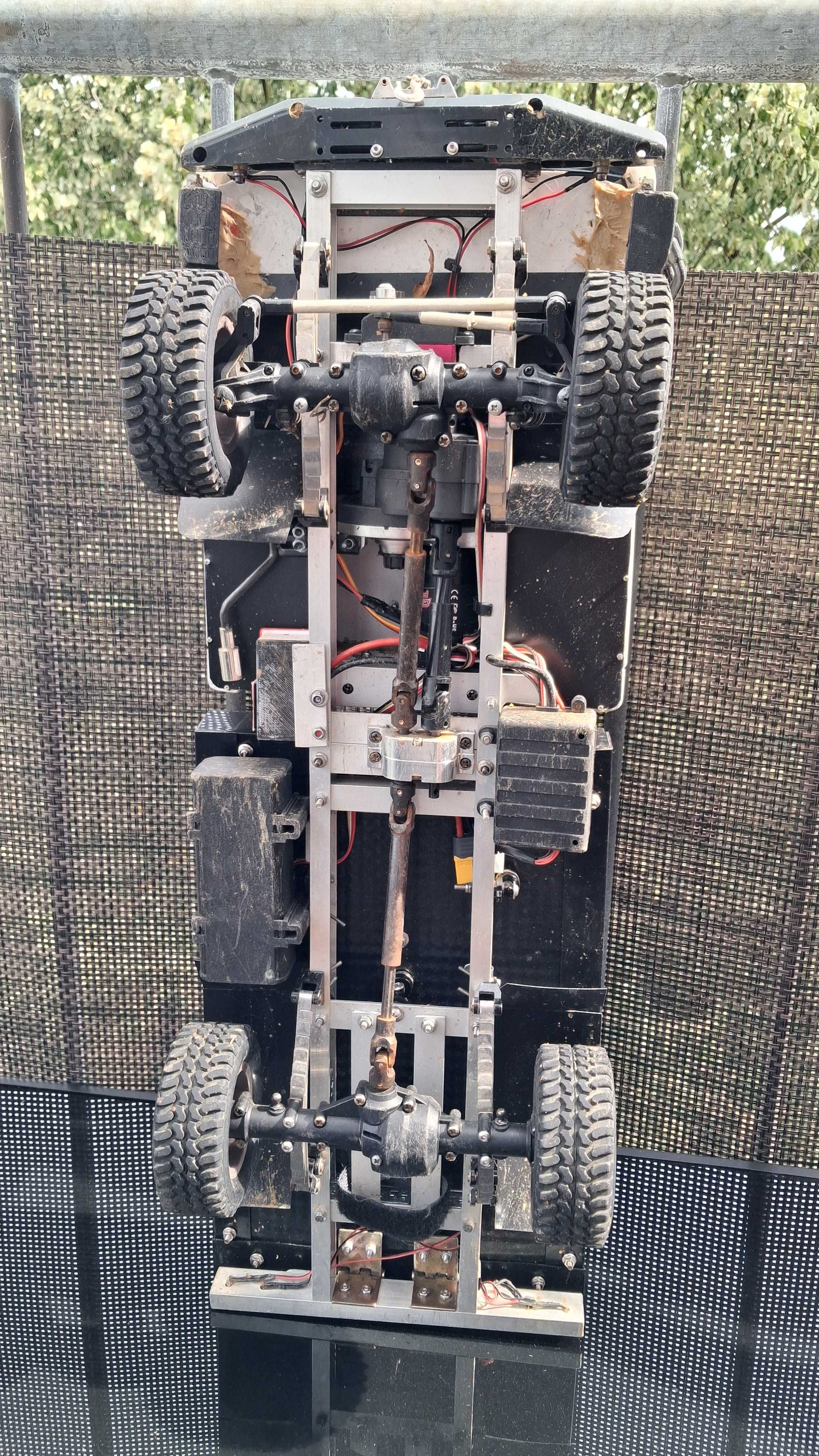 RC trial ciężarówka Mitsubishi Fuso 4x4