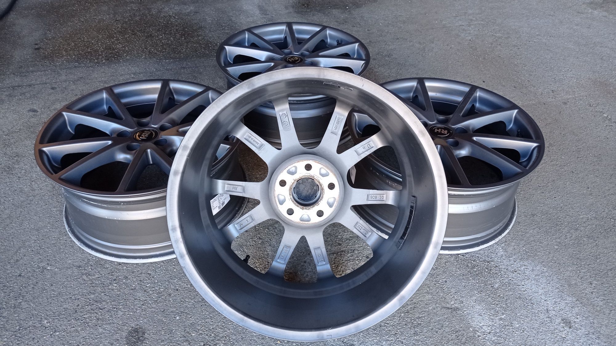 Felgi aluminiowe 8jx18 et45 5x108 Ford Volvo