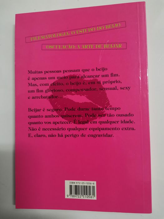 Livro "Guia completo do Beijo"