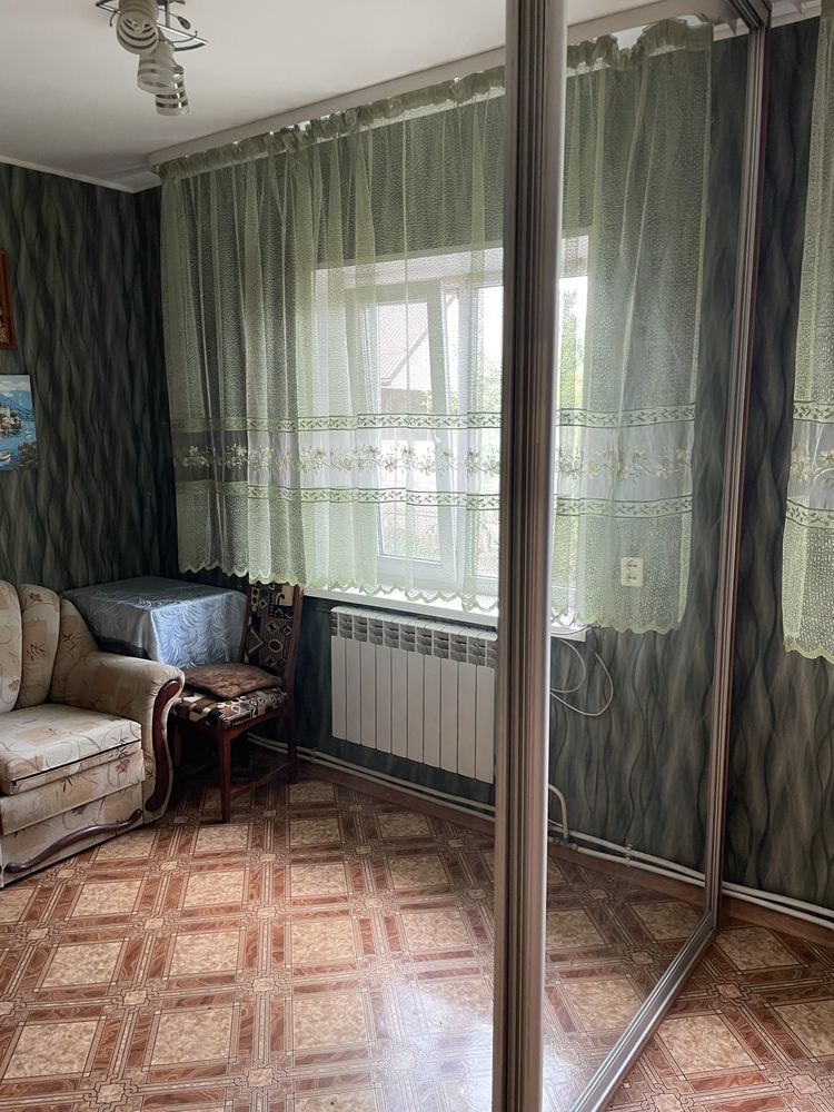 Шафа купе підійде в спальню, прихожу або гостинну.