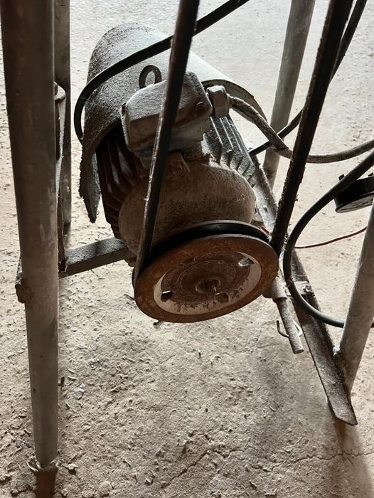 Зерно дробілка - млинок