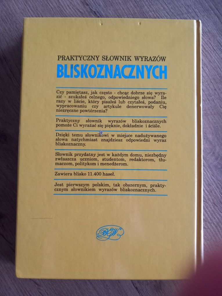 Praktyczny słownik wyrazów bliskoznacznych - Witold Cienkowski