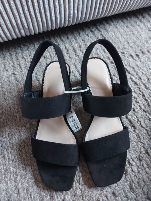 Czarne buty/sandałki/sandały na słupku Parfois rozmiar 37