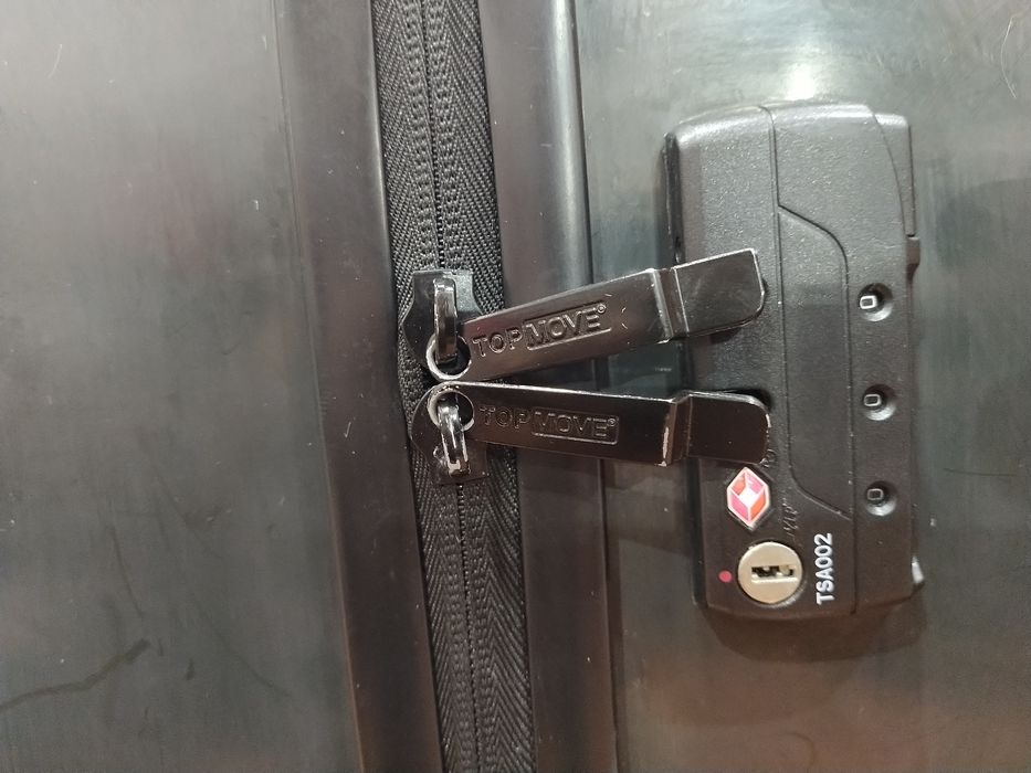 Mala malas de porão até 23 kg viagem casa quarto apartamento vivenda.
