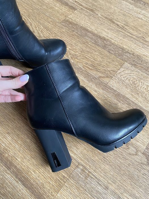 Ботильйони жіночі, стан ідеал, 38 розмір