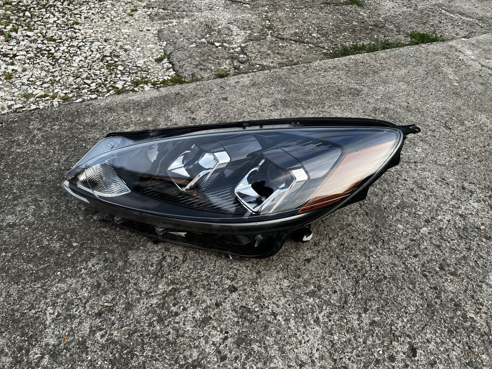 FORD KUGA MK3 ESCAPE 2020+ lampa lewa przód USA LJ6B-13W030-BH