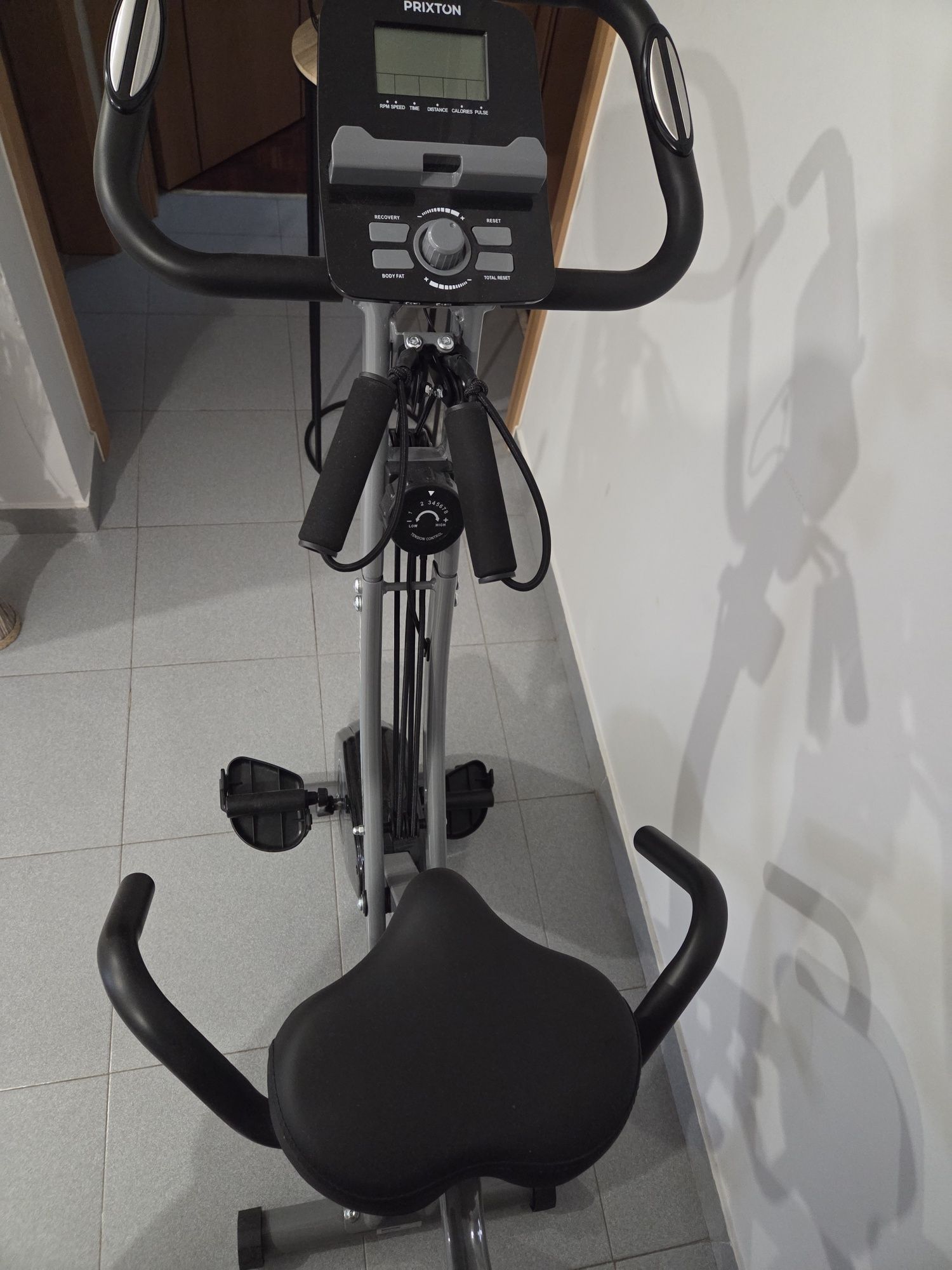 Bicicleta estática nova!