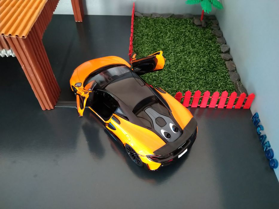 McLaren 600 LT - Solido 1/18
