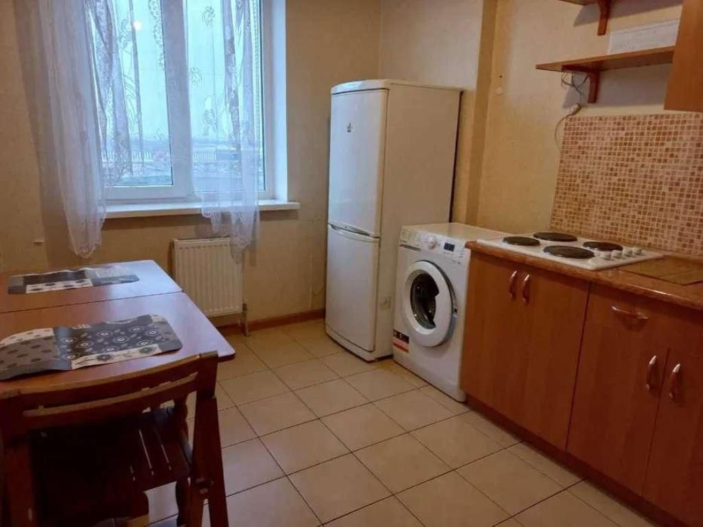 Продам квартиру в ЖК 7-Небо (2-901-379)