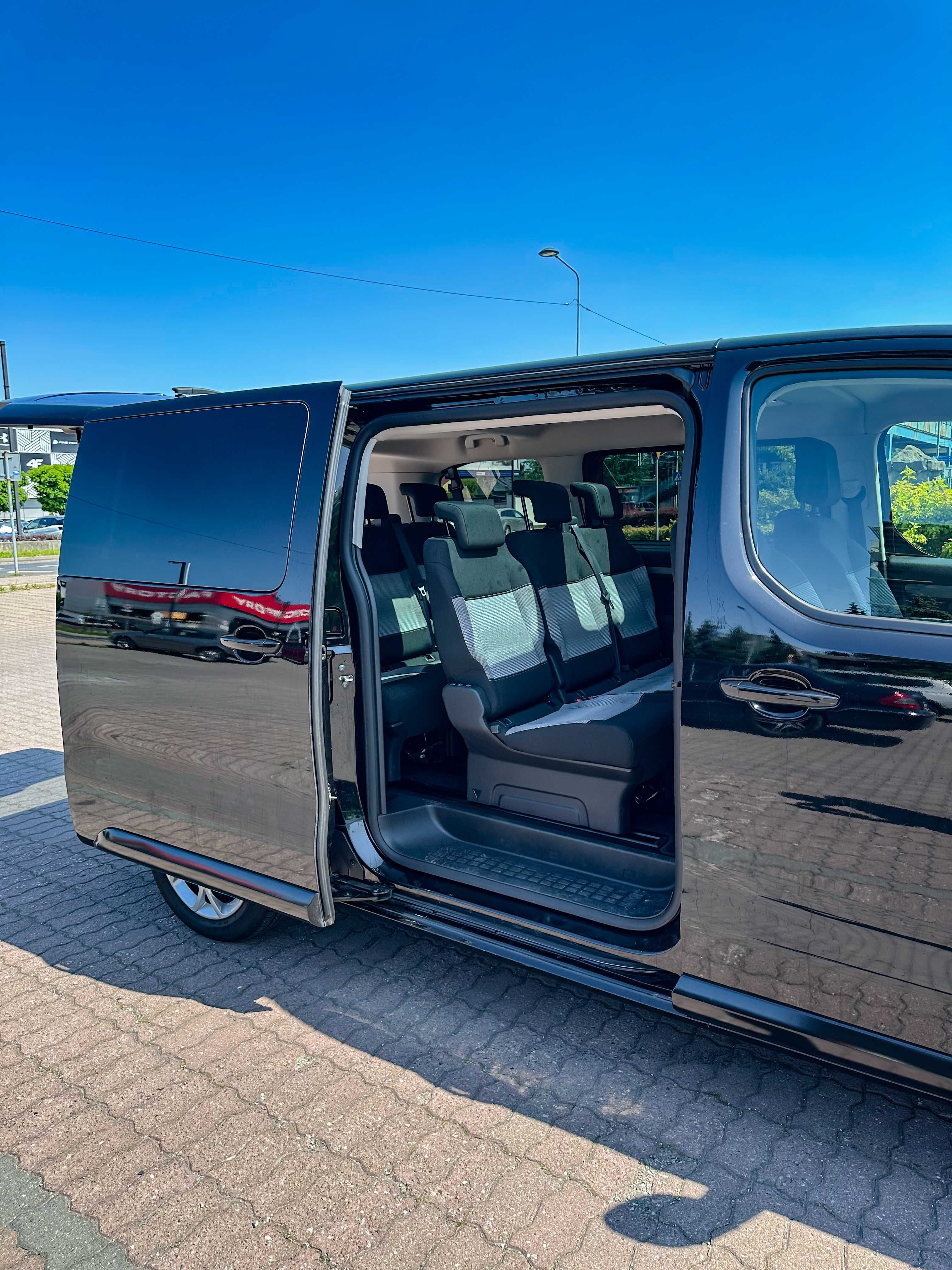 Wynajmę busa 8-osobowego od 19-20.07.2025, automat, tempomat, 220V