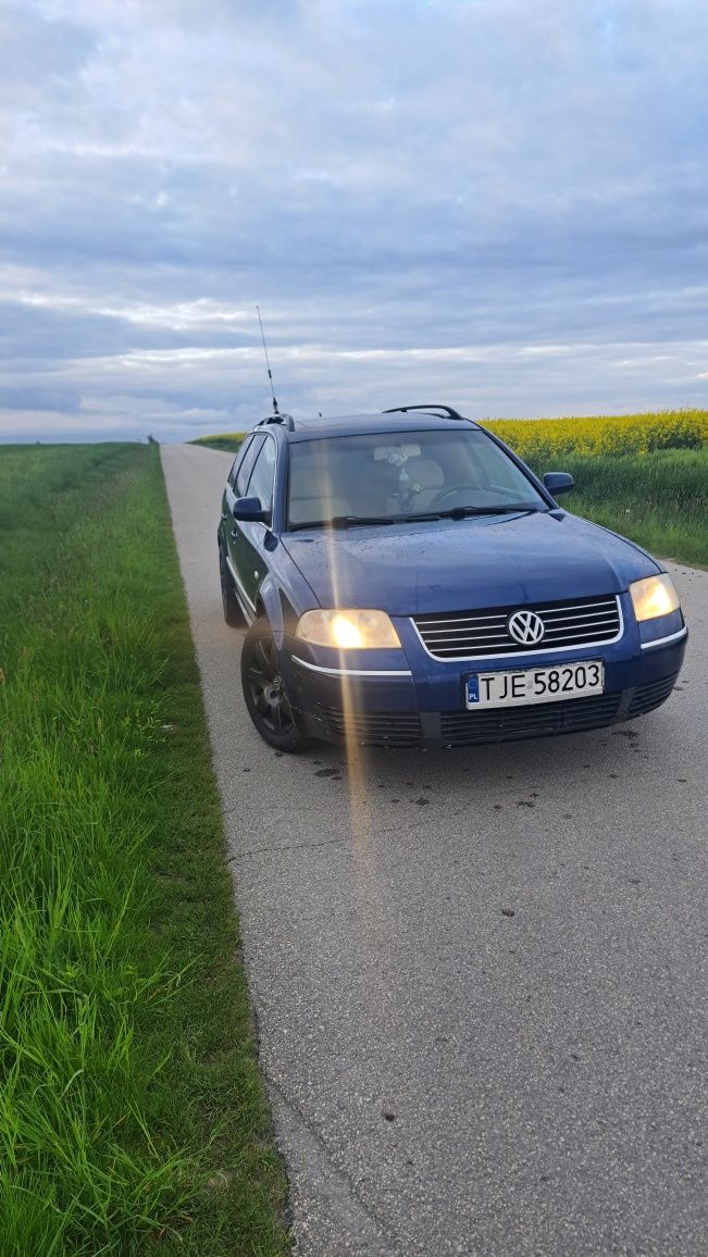 VOLKSWAGEN PASSAT B5 Kombi 2.8 V6 4Motion