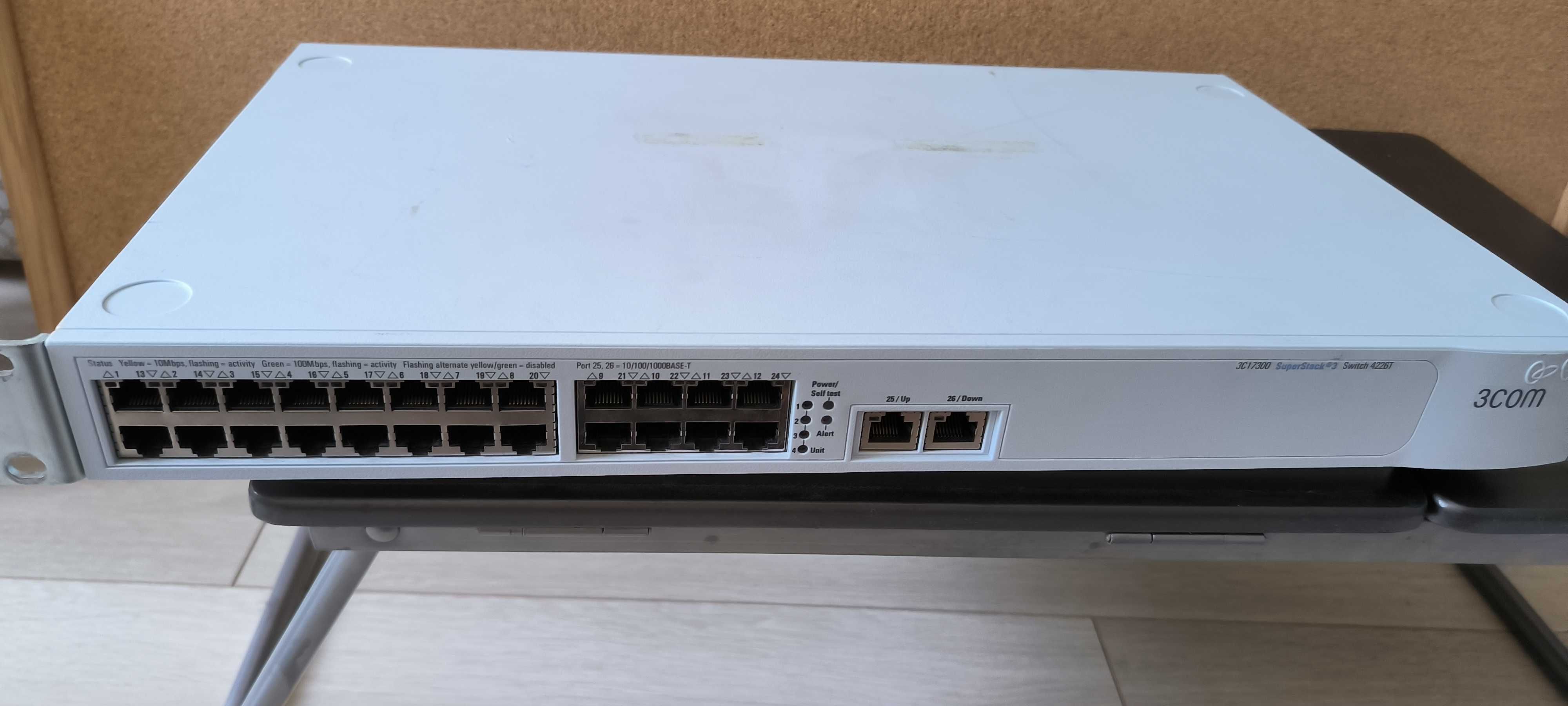 Комутатор Switch 3COM SuperStack 3 4226T  бу