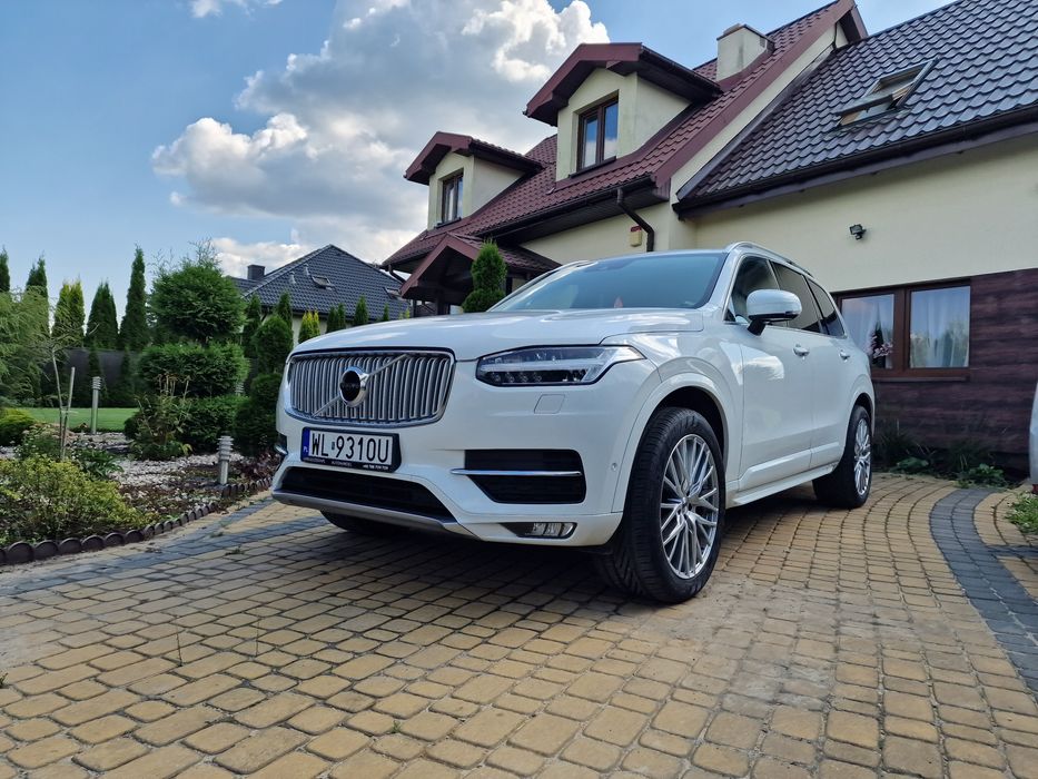 Volvo XC90 FULL LED 7 os. Hak Skóra 2kpl kół 20" FULL Opcja