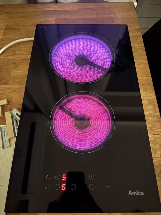 Płyta ceramiczna Amica