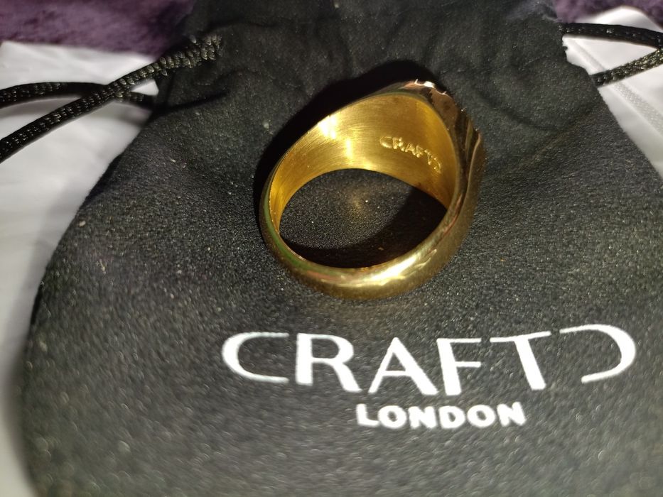 Перстень-печатка «Ласточка» с эмалью (золото)