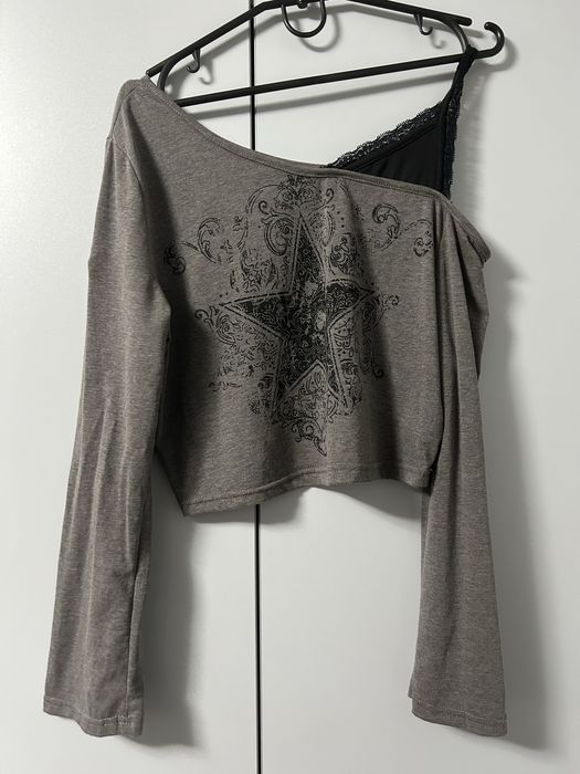 Легка кофтинка з одним плечем y2k