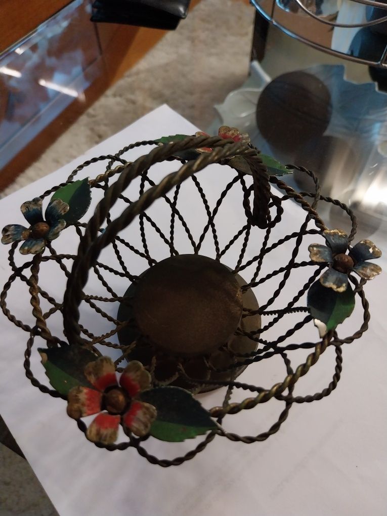 Cesta filigrana banhada em prata ( não limpa)