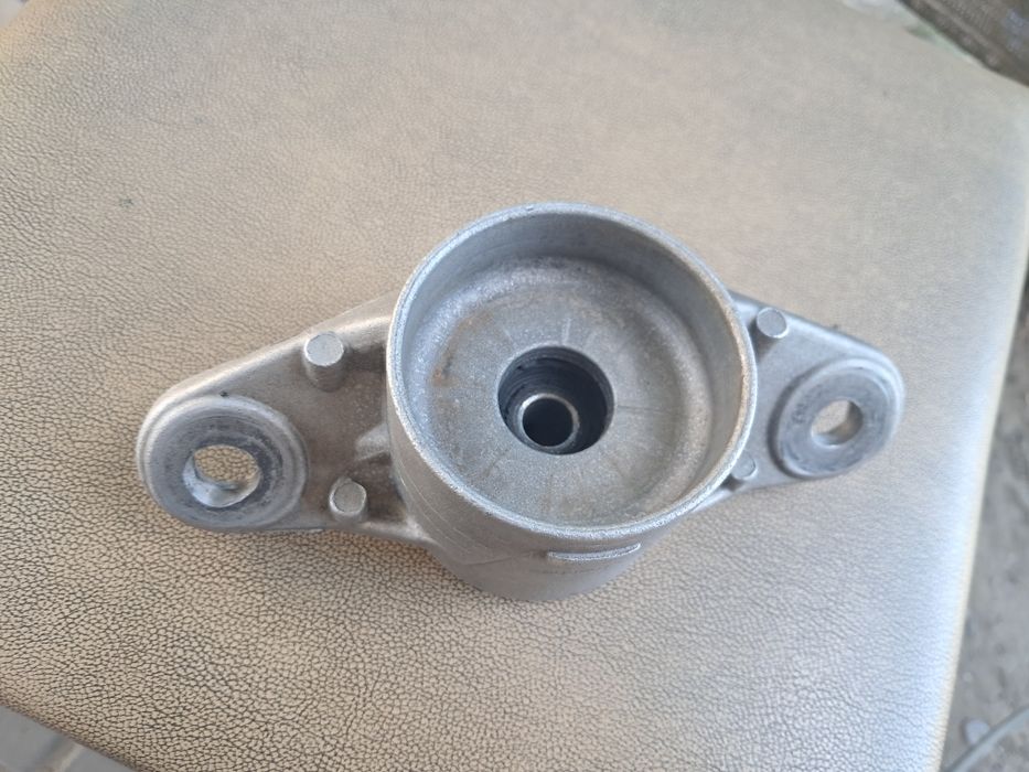 Опора амортизатора Hyundai Kona
