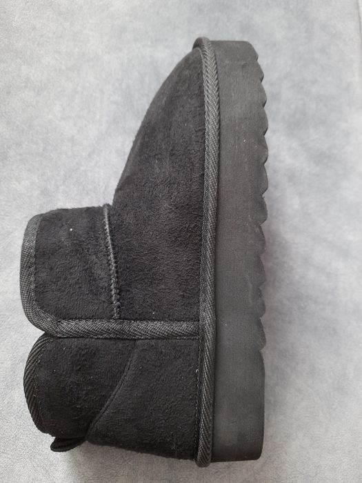 Низькі ботильйони на теплій плюшевій підкладці типу уггі