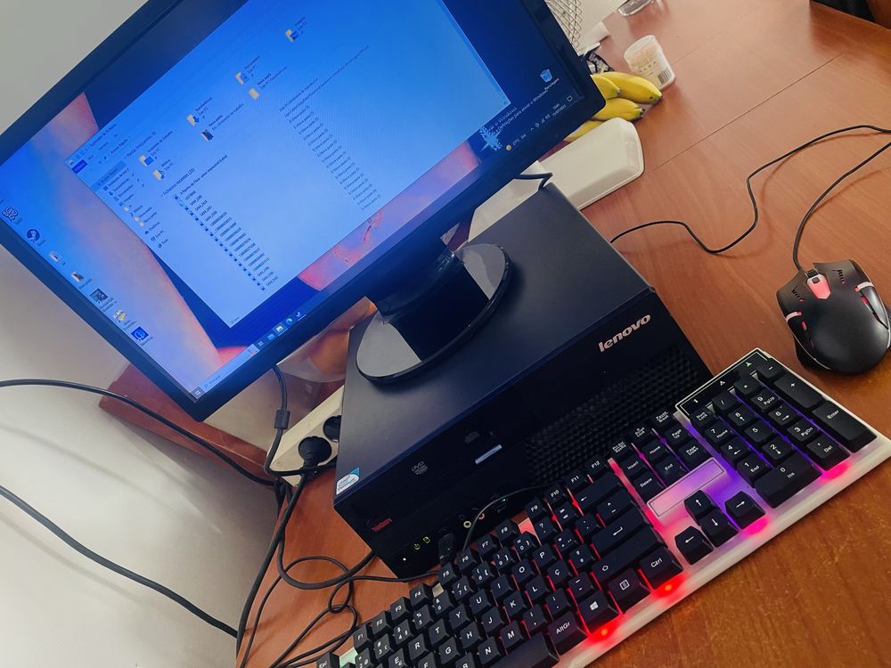 Monitor Asus Quase Novo