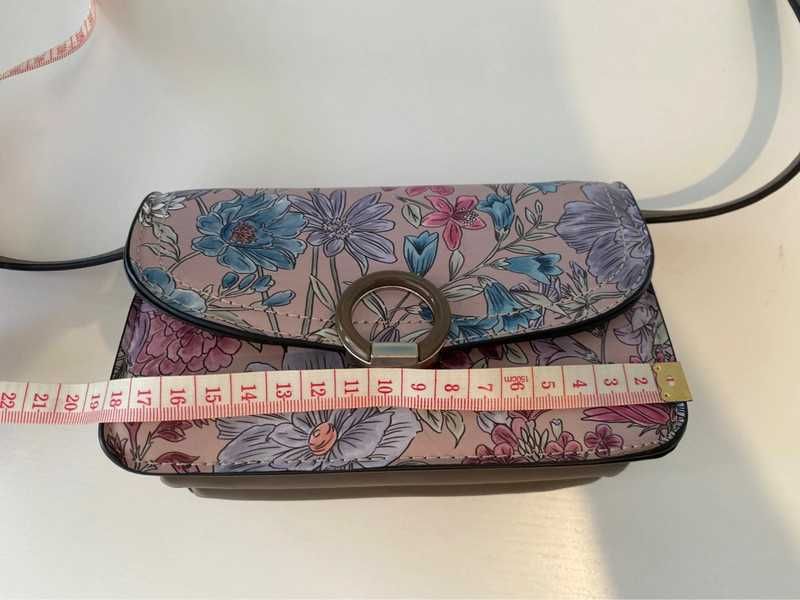 carteira pequena e pratica