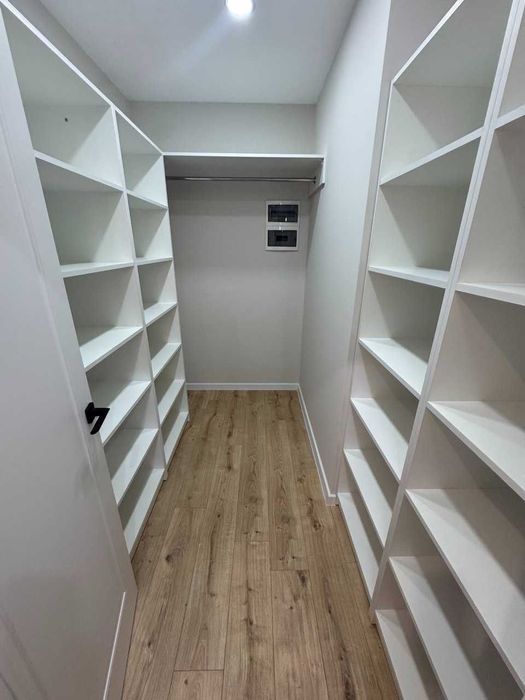 Простора та стильна 2-кімнатна квартира у самому центрі міста