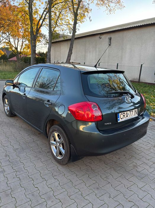 Toyota Auris 1.4 bezwypadkowa