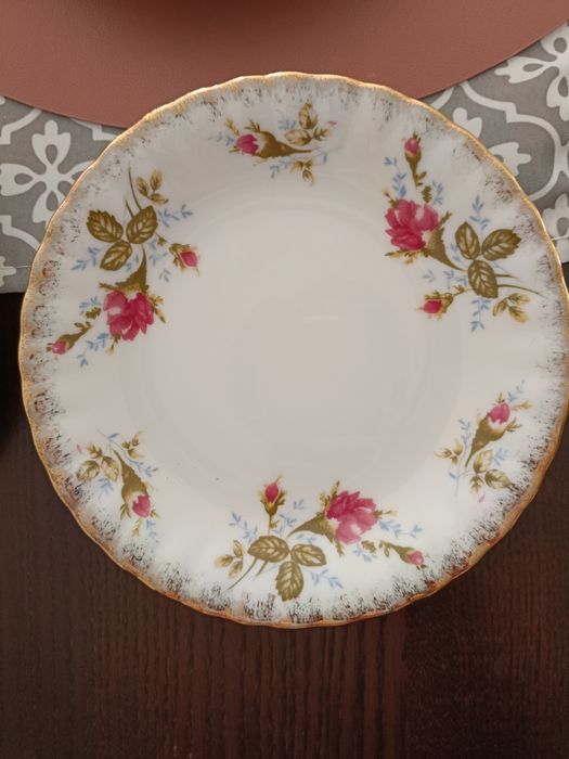 Zestaw talerzy deserowych