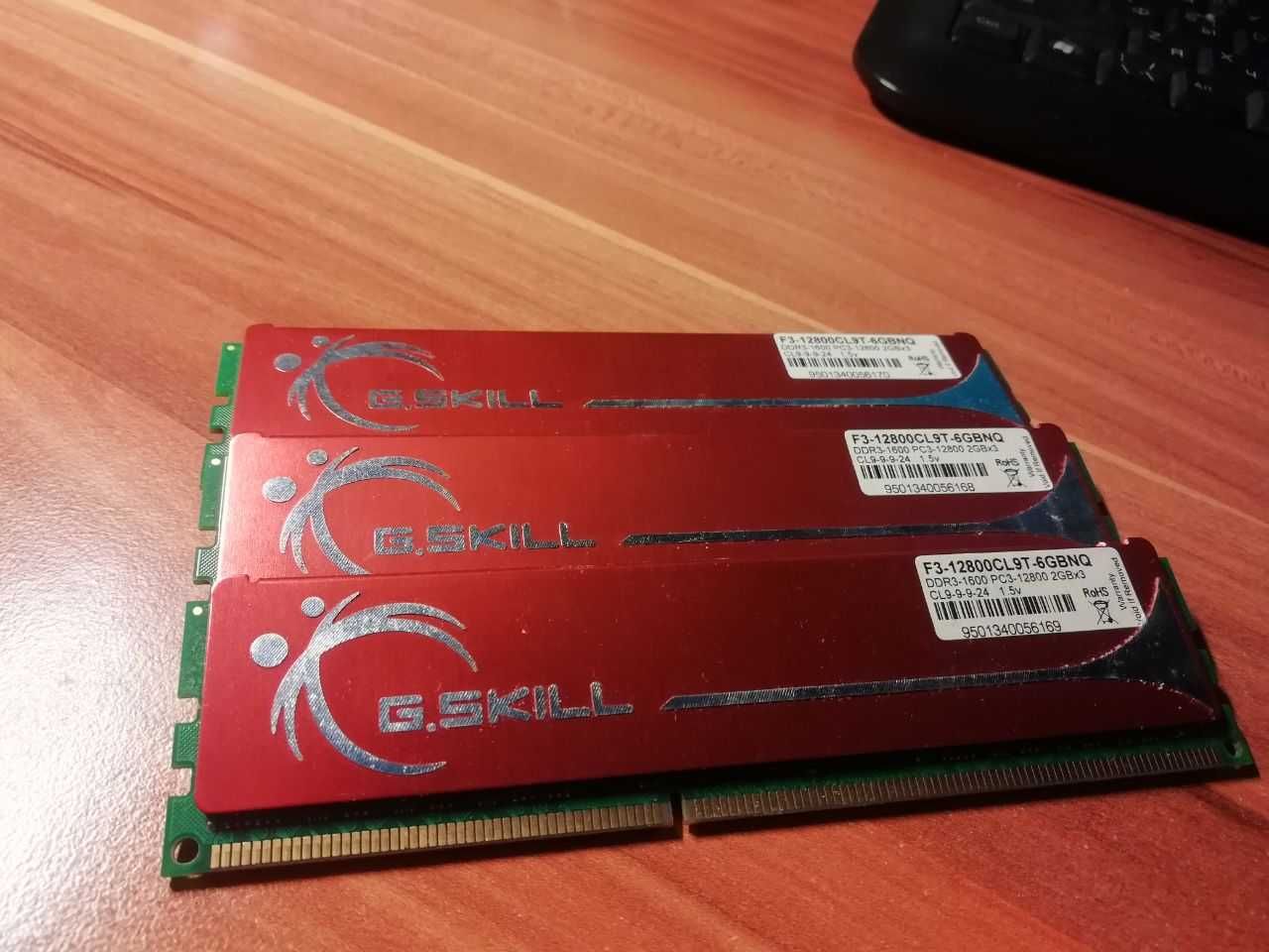 Модуль пам'яті DDR3-1600 PC3-12800 2Gbx3