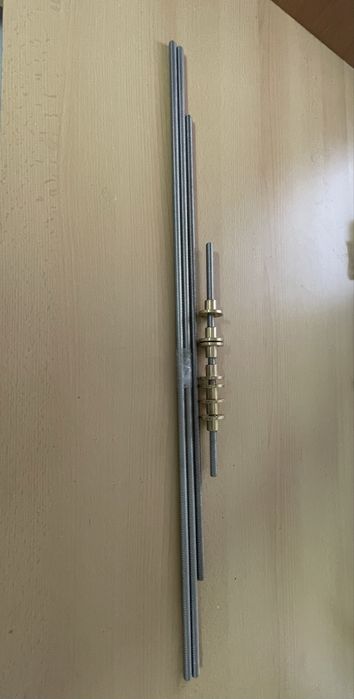 Śruba trapezowa T10