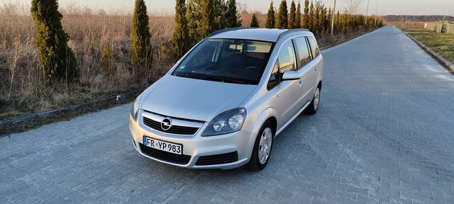 Opel Zafira Stan BDB Niski przebieg 165TYS KM 7-osobowy