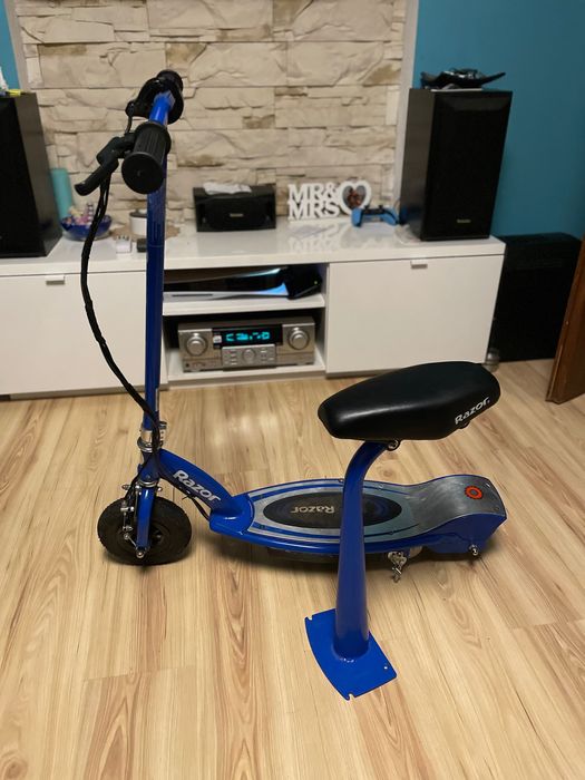 Hulajnoga elektryczna Razor E100s