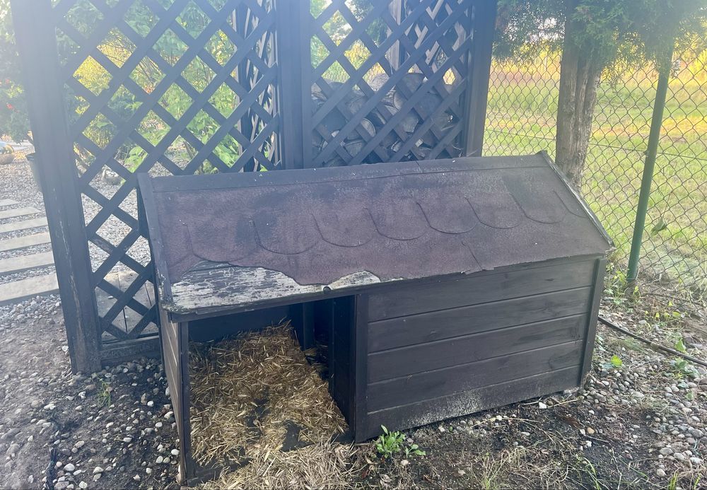 Duża buda dla psa 160 cm / 90 cm /90 cm z przedsionkiem