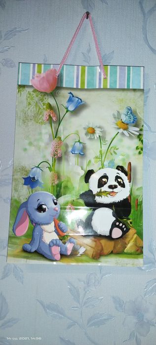 Пакет подарочный бумажный