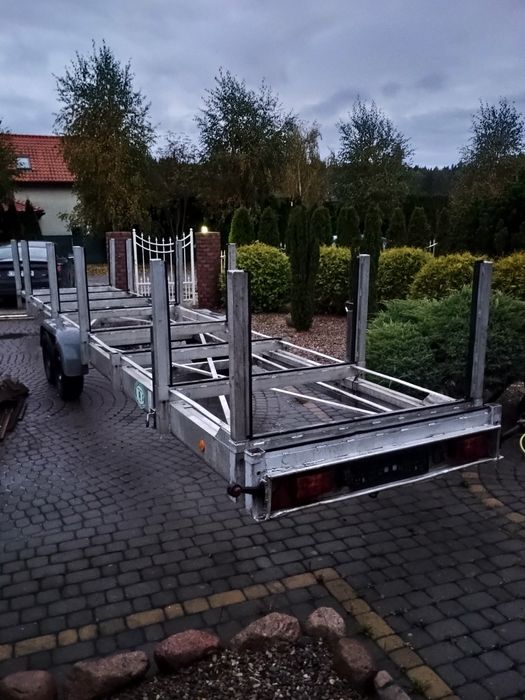 Przyczepa dłużyca do płyt warstwowywych blach więźby stal słupy maszty