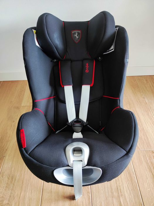 Fotelik Cybex Sirona Z i-Size Ferrari Victory Black