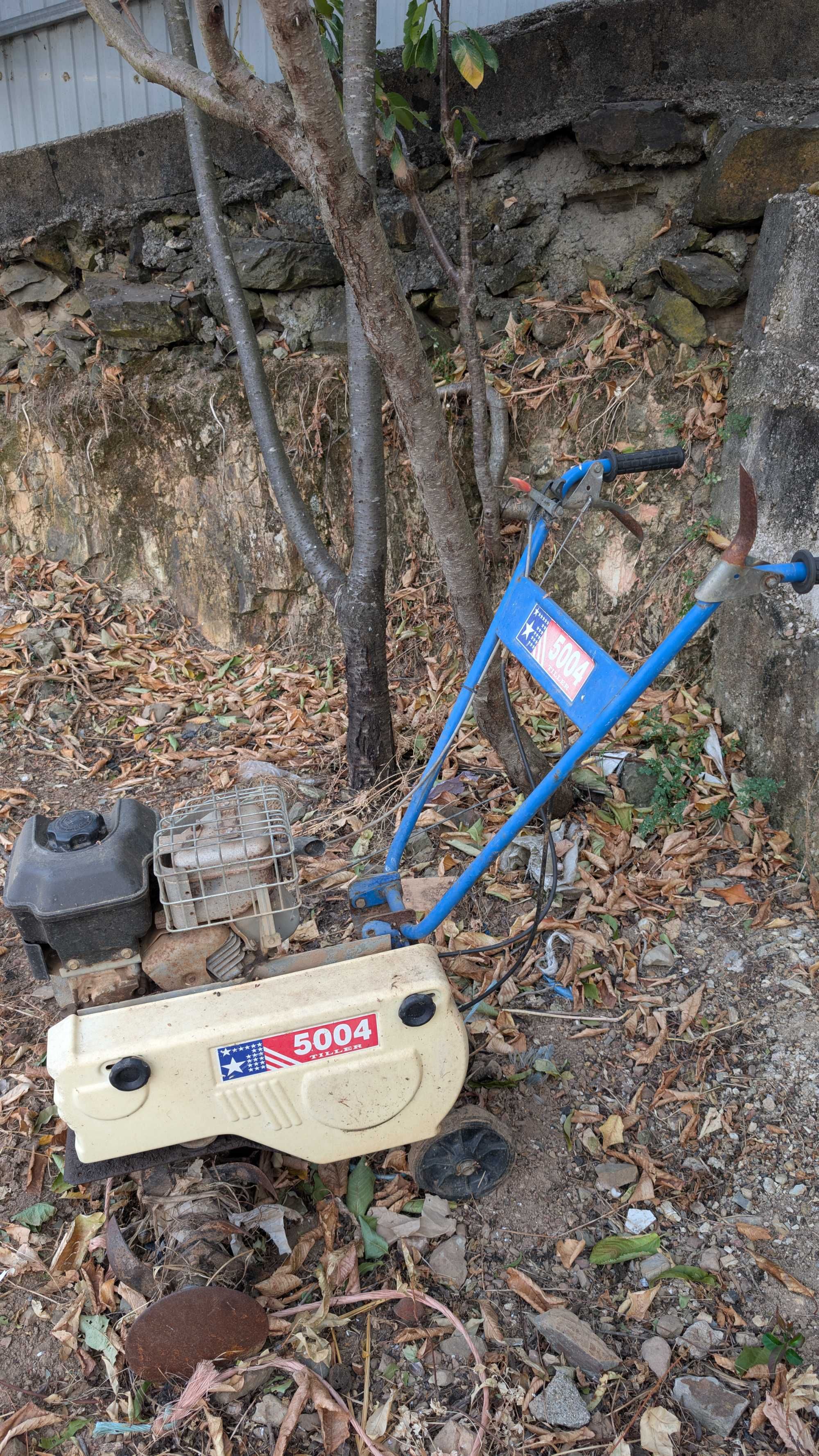 Moto-enxada 5004 Tiller